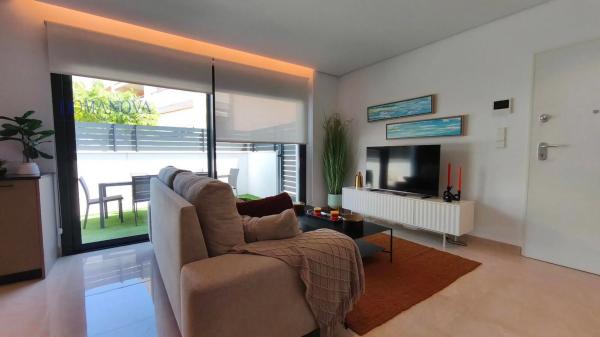 Chalet adosado en calle Josefa Botella Samper