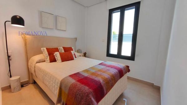 Chalet adosado en calle Josefa Botella Samper