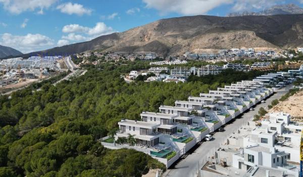 Casa independiente en calle Brussel.les