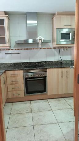 Piso en calle l'Aguila