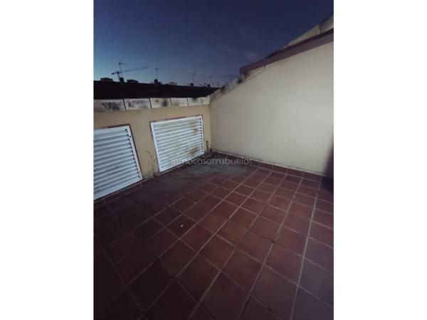 Casa independiente en calle Constelación