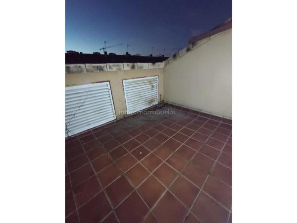 Casa independiente en calle Constelación