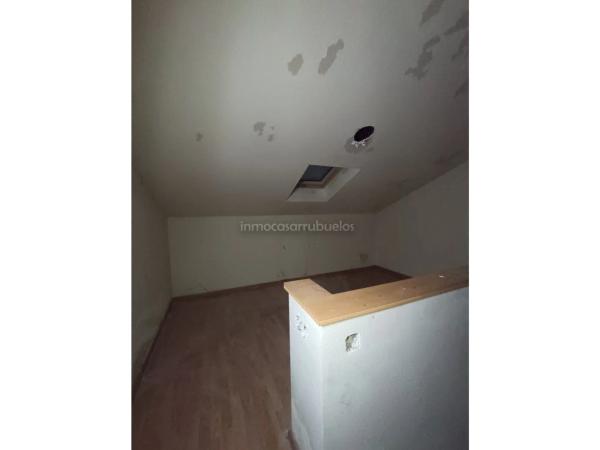 Casa independiente en calle Constelación