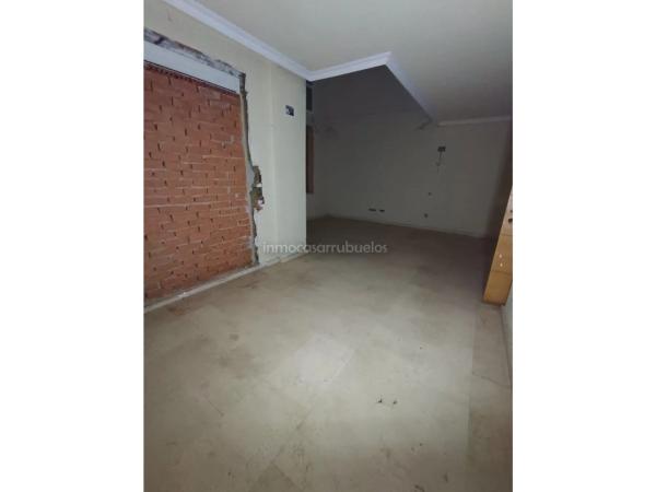 Casa independiente en calle Constelación