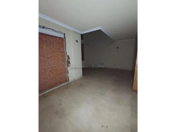 Casa independiente en calle Constelación