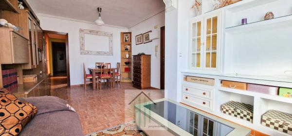 Piso en Barrio La Florida Portazgo