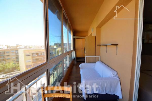 Piso en pasaje Metal