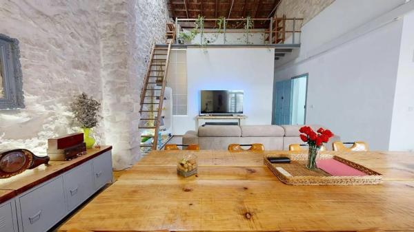 Chalet pareado en calle Pérez Medina