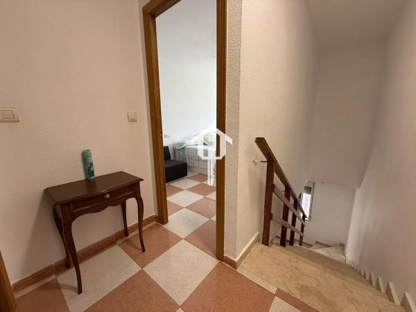 Chalet adosado en calle Cocentaina