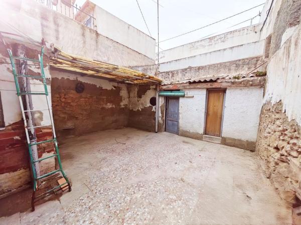 Chalet adosado en calle d'Algol