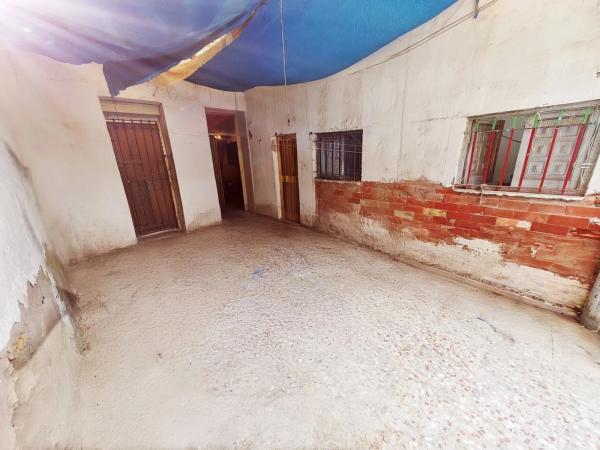 Chalet adosado en calle d'Algol