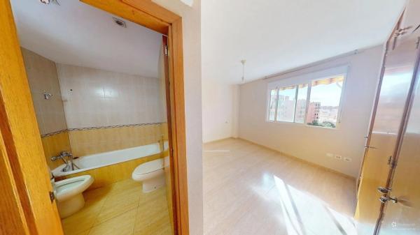 Piso en calle Ecuador