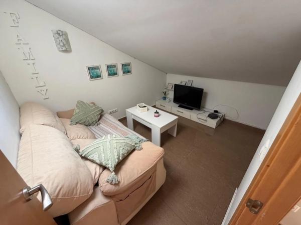 Chalet adosado en calle Adrián Pastor, 11