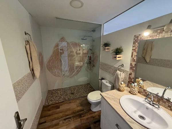 Chalet adosado en calle Adrián Pastor, 11