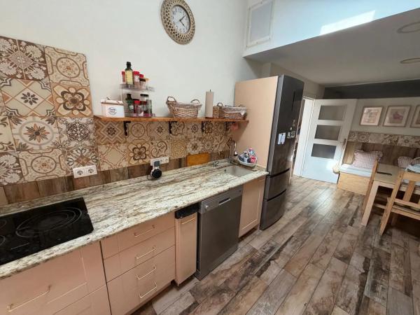 Chalet adosado en calle Adrián Pastor, 11