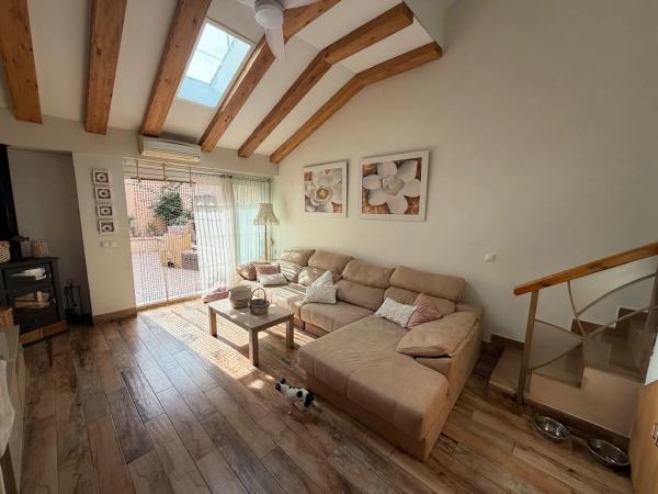 Chalet adosado en calle Adrián Pastor, 11