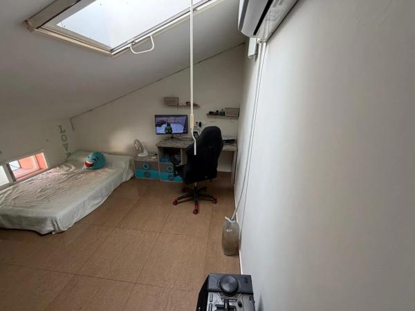 Chalet adosado en calle Adrián Pastor, 11