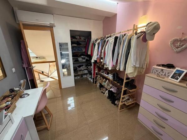 Chalet adosado en calle Adrián Pastor, 11