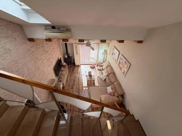 Chalet adosado en calle Adrián Pastor, 11