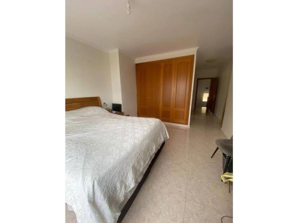 Chalet pareado en calle Bélgica