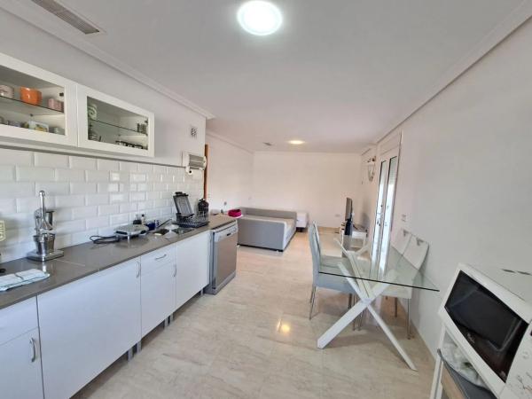 Casa independiente en camino Viejo de Elche