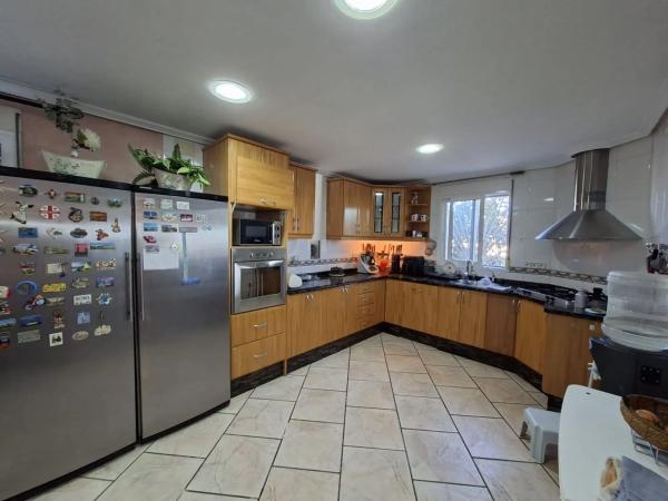 Casa independiente en camino Viejo de Elche