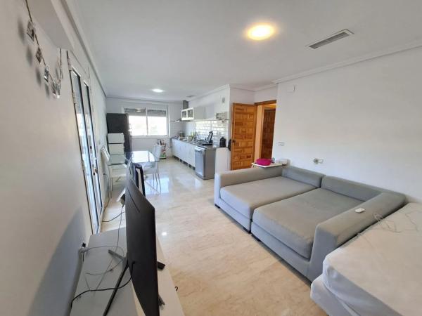 Casa independiente en camino Viejo de Elche