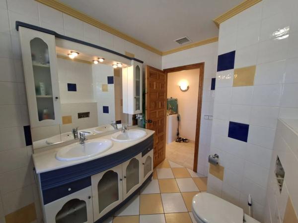 Casa independiente en camino Viejo de Elche