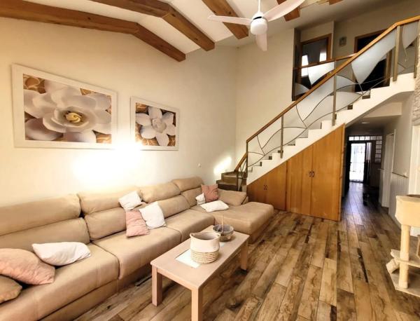 Chalet adosado en calle Adrián Pastor