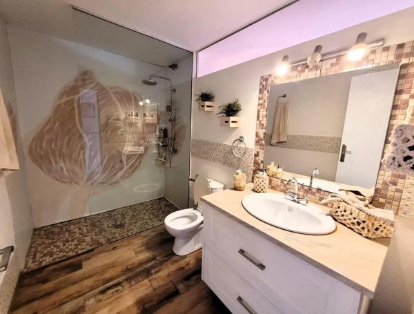 Chalet adosado en calle Adrián Pastor