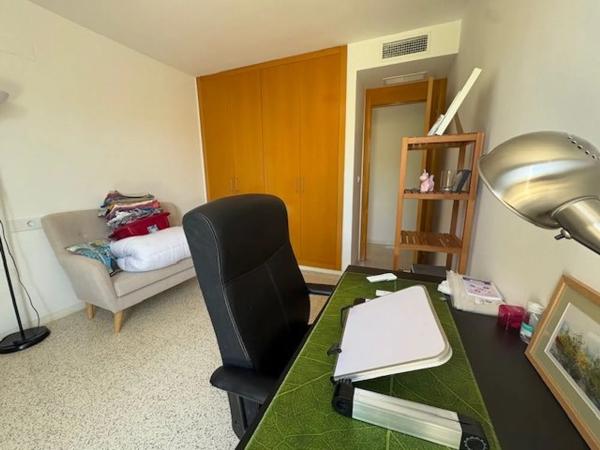 Chalet pareado en CL Tormos, 1