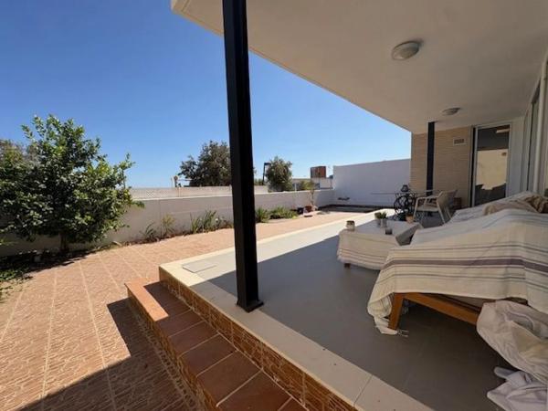 Chalet pareado en CL Tormos, 1