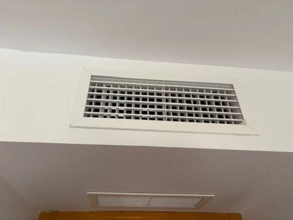 Chalet pareado en CL Tormos, 1