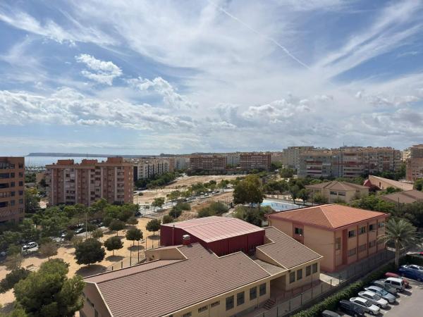 Piso en avenida de Alcalde Lorenzo Carbonell