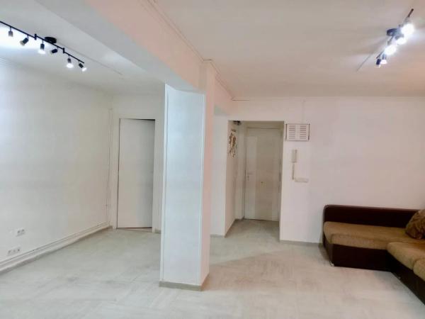 Estudio en avenida de Aguilera