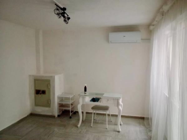 Estudio en avenida de Aguilera