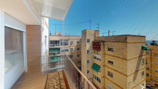 Piso en San Gabriel-Viv. Coop.-