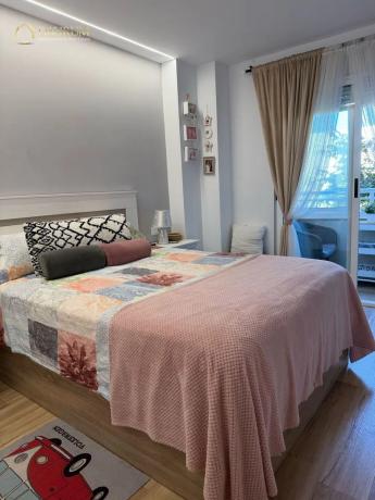 Piso en avenida Alcoi