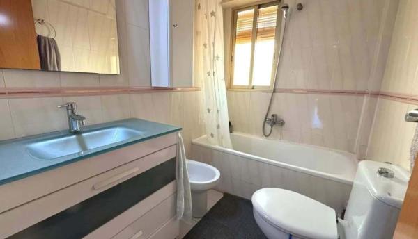 Piso en Barrio Carolinas Bajas