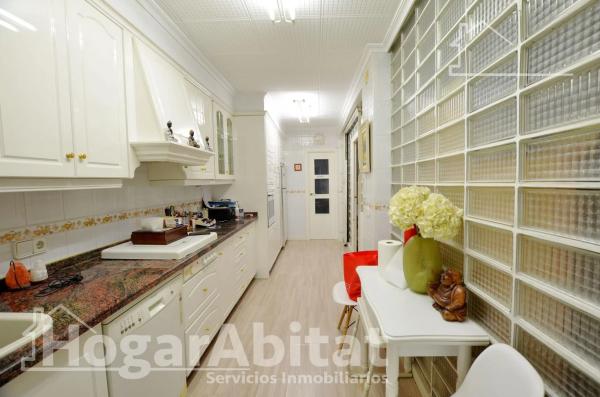 Piso en calle Jaime Segarra