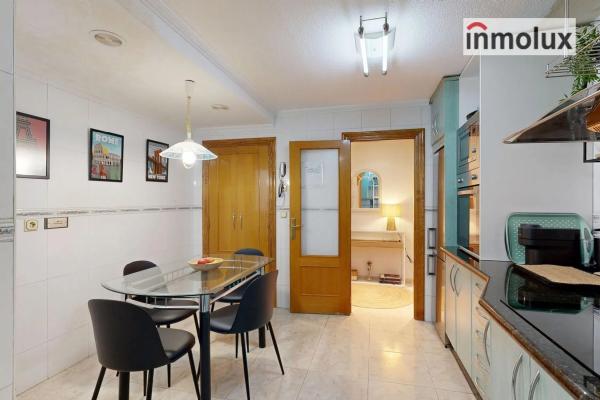 Piso en calle Ciudad de Bari