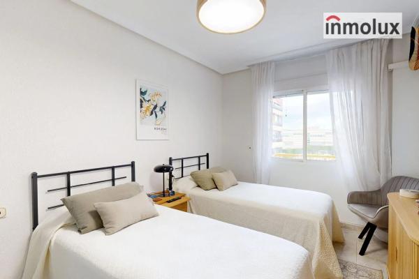 Piso en calle Ciudad de Bari