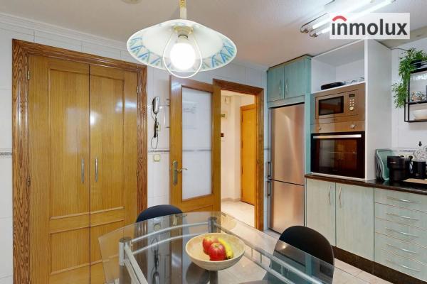 Piso en calle Ciudad de Bari