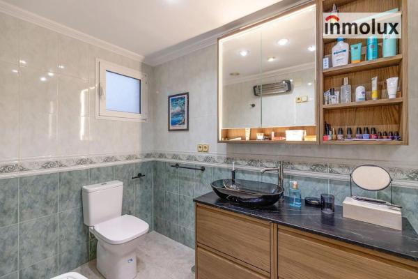 Piso en calle Ciudad de Bari