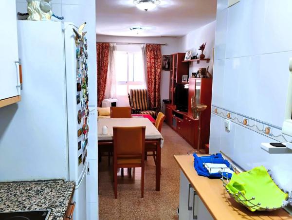 Piso en calle de Donoso Cortés