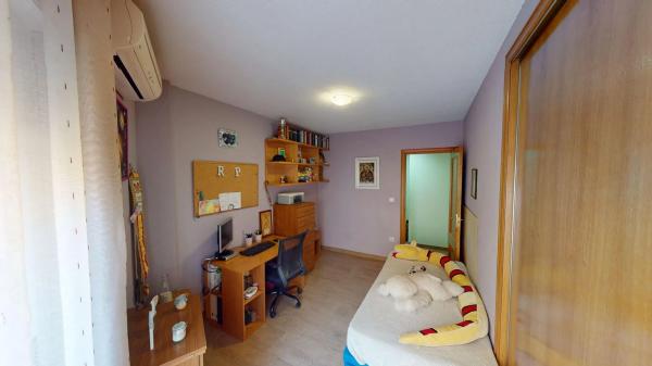 Piso en calle Rosello