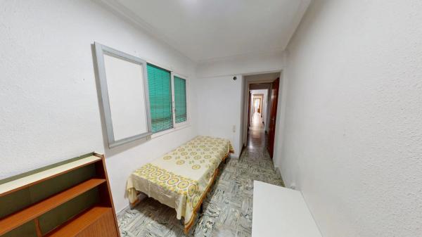 Piso en calle del Plus Ultra