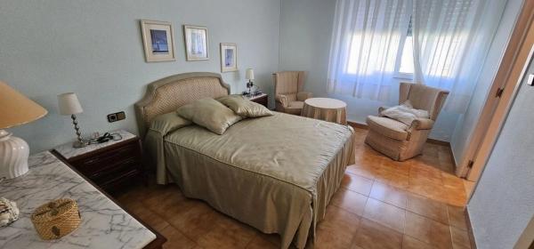 Chalet en Barrio Campoamor
