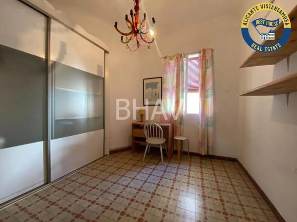 Piso en Barrio Carolinas Bajas