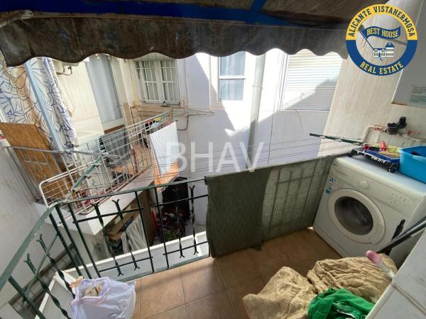 Piso en Barrio Carolinas Bajas